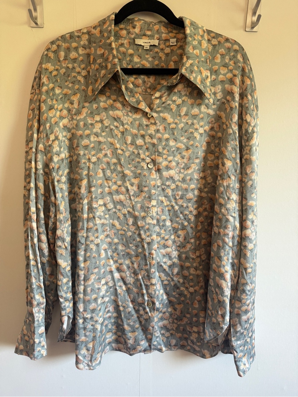 Vince 100% Silk Leopard Print Button Front Blouse XXL Blue Beige Luxury Shirt